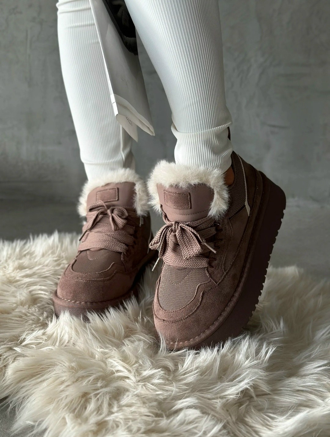 ,зимняя  женская,женская ,кроссовки женские зимние,ugg кроссовки