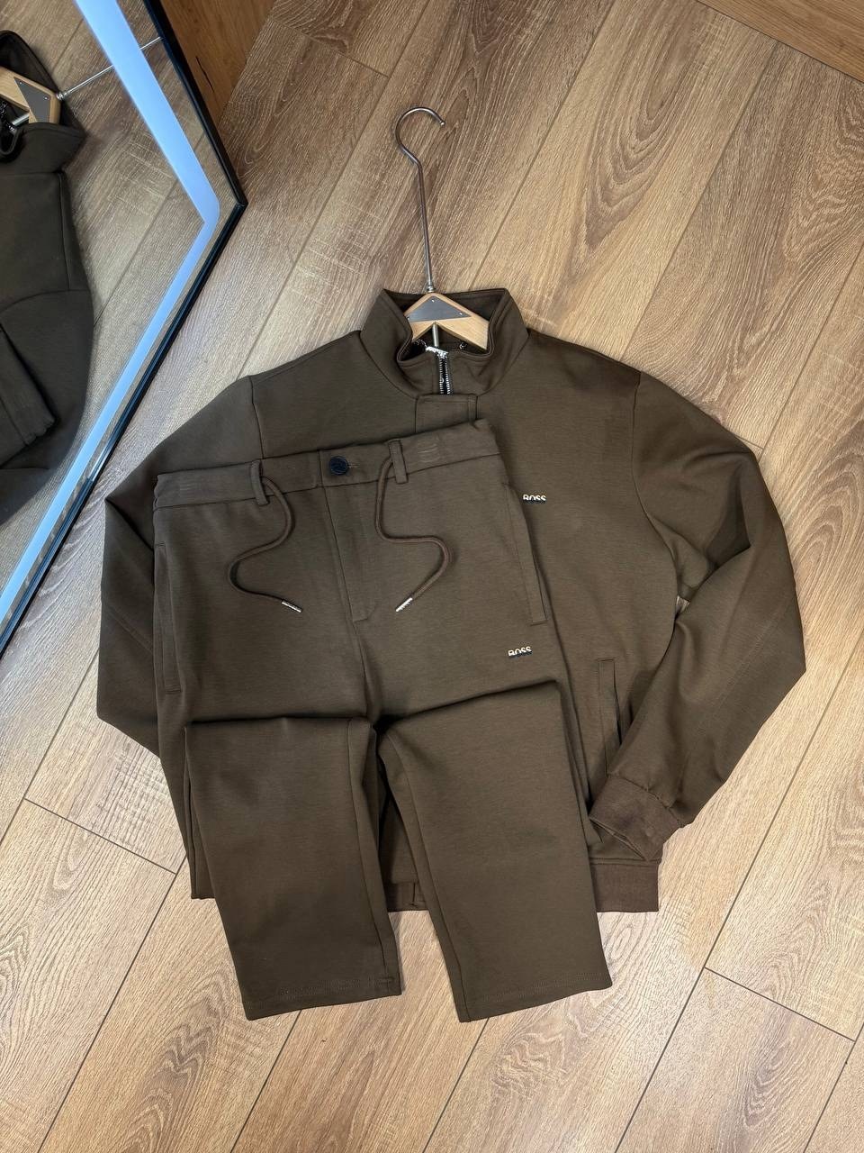 спортивный костюм boss,спортивный костюм hugo boss,спортивный костюм brunello cucinelli,мужской спортивный костюм,спортивный костюм