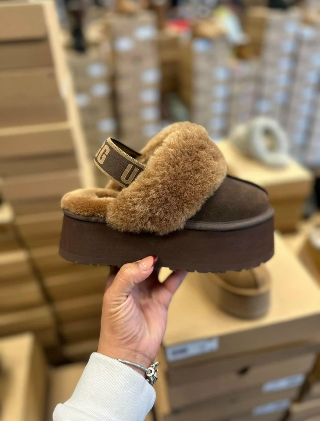 ugg женские,,funkette slipper ugg,угги женские,угги