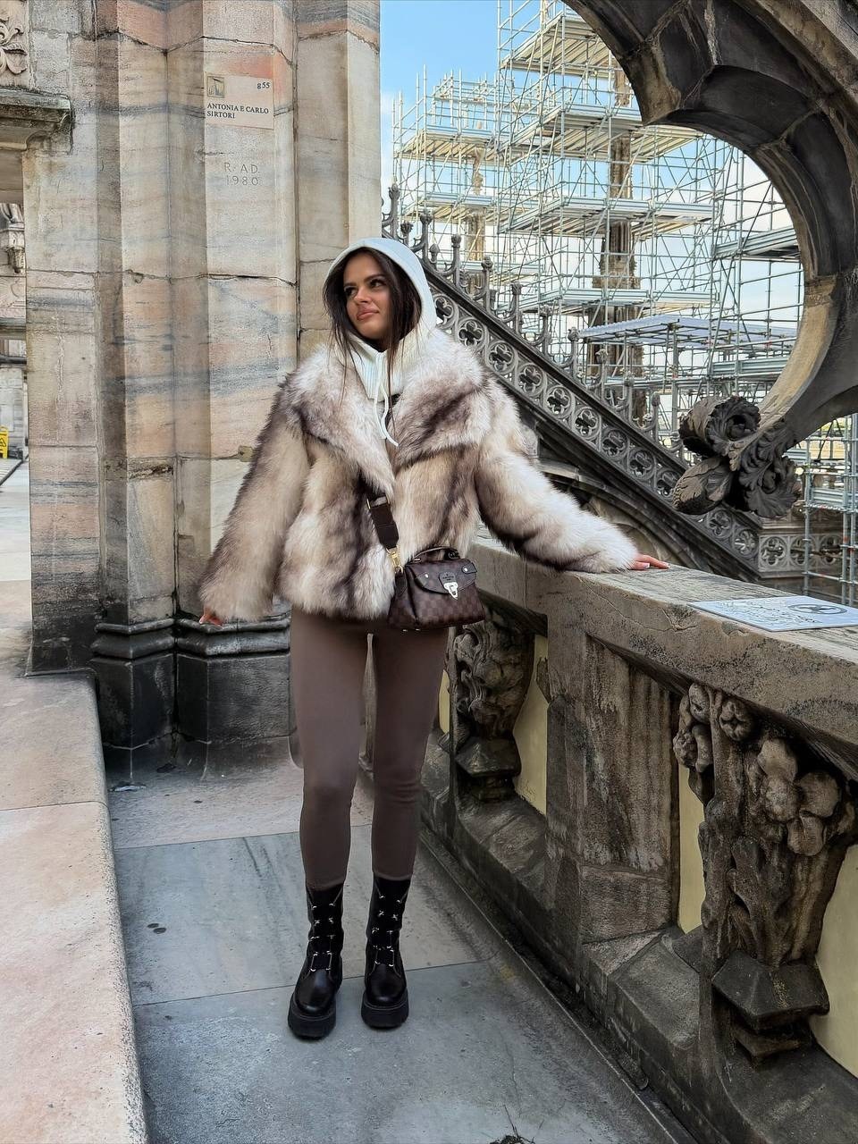 меховая шуба,женская шуба,шуба зимняя,зимняя мода,шубка