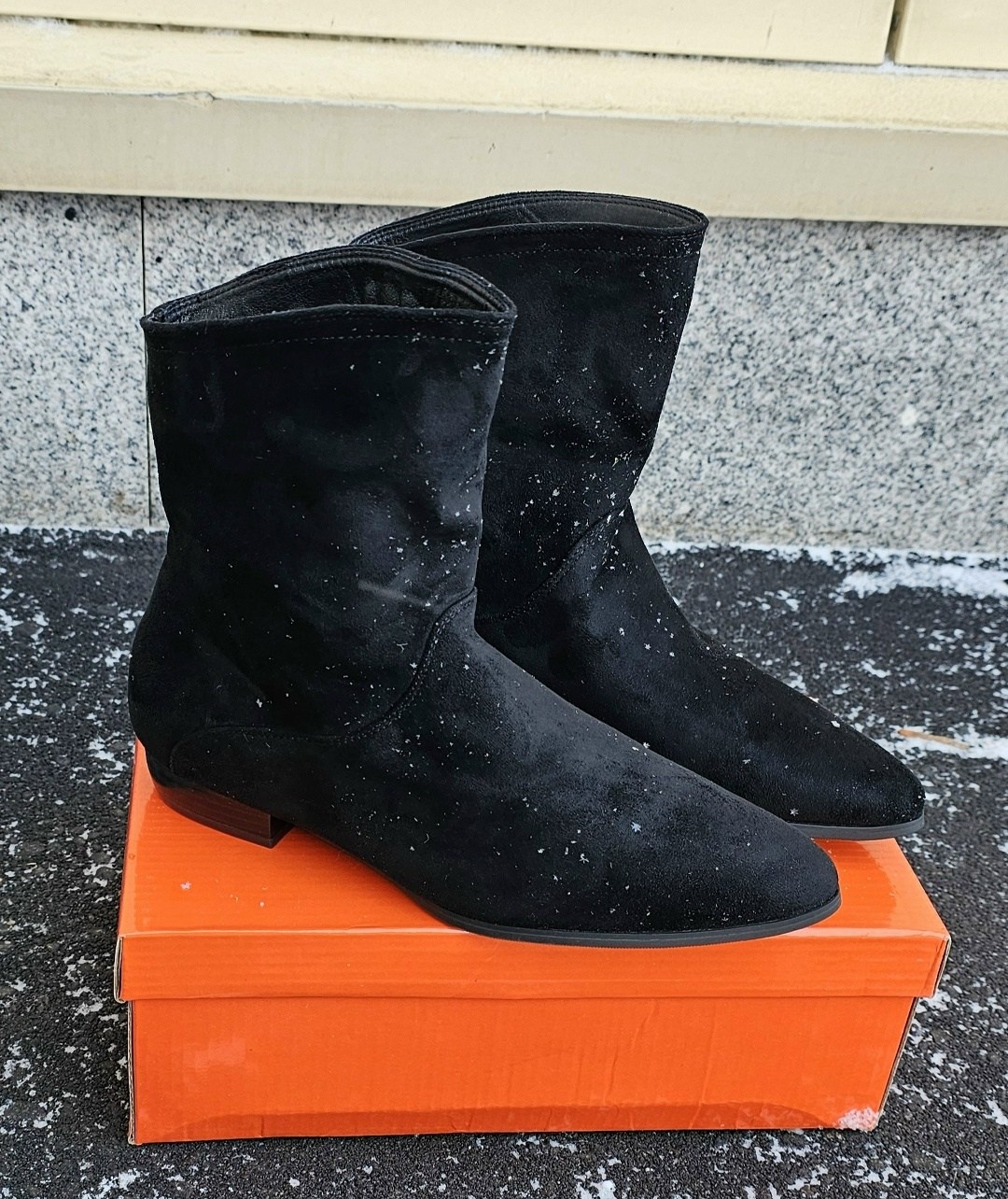 ,замшевые женские ботильоны с острым носком на,замшевые ботильоны,замшевые сапоги,замшевые ботинки