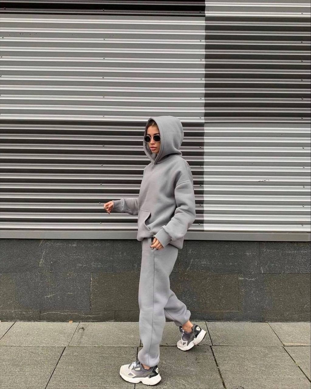 костюм на флисе,спортивный костюм женский на флисе,костюм спортивный женский оверсайз,спортивный костюм оверсайз теплый,теплый костюм