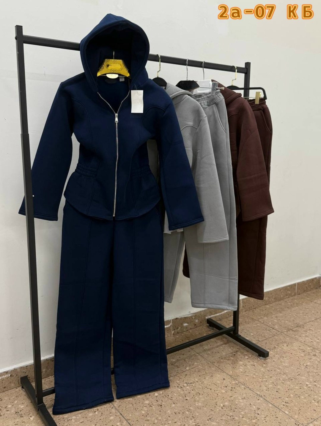 свитшот,темно синий свитшот,cвитшот детский,флисовая шапка,спортивная кепка