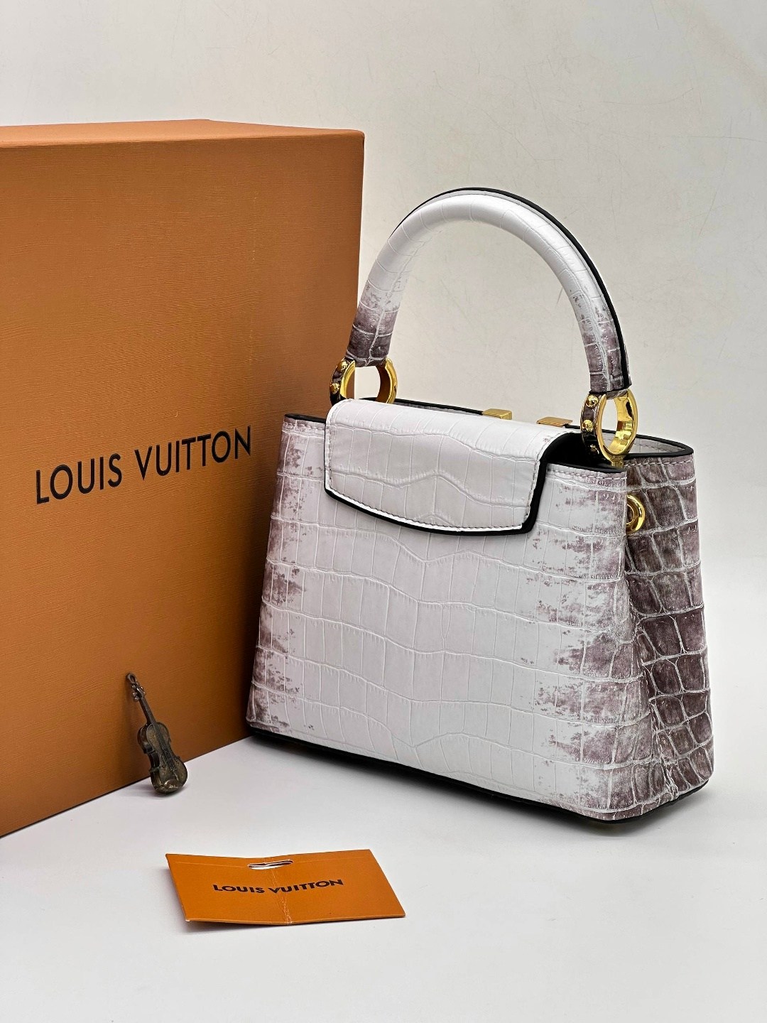 louis vuitton capucines,брендовые сумочки,модная сумка,louis vuitton сумка,сумка женская