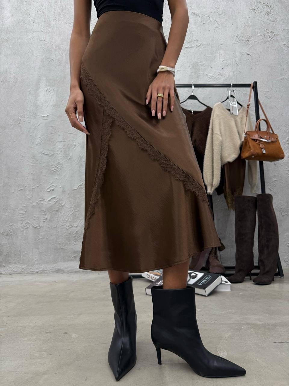 юбка атласная,атласная коричневая юбка,атласная юбка миди,юбка атласная макси,шелковая коричневая юбка