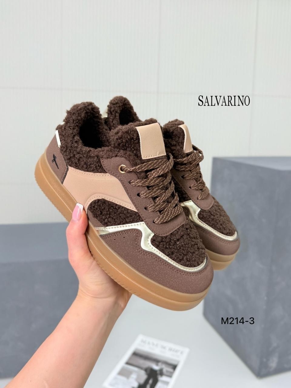 ,кроссовки женскиe,кроссовки, женская,модная