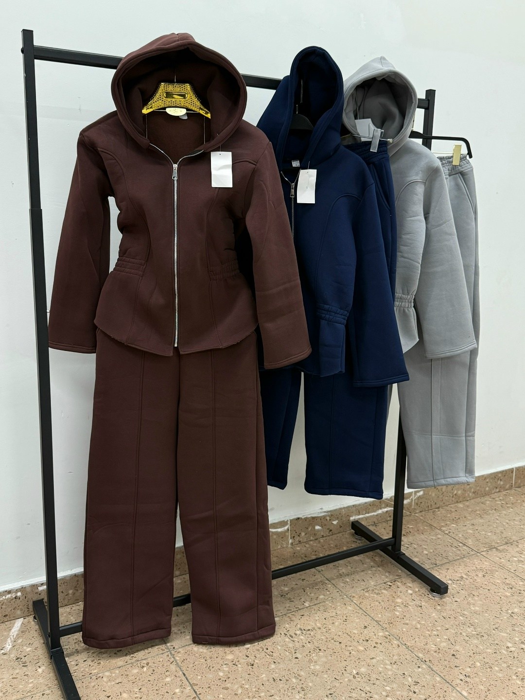 костюм женский спортивный на флисе,костюм на флисе,спортивный костюм,женский костюм на флисе,теплый костюм