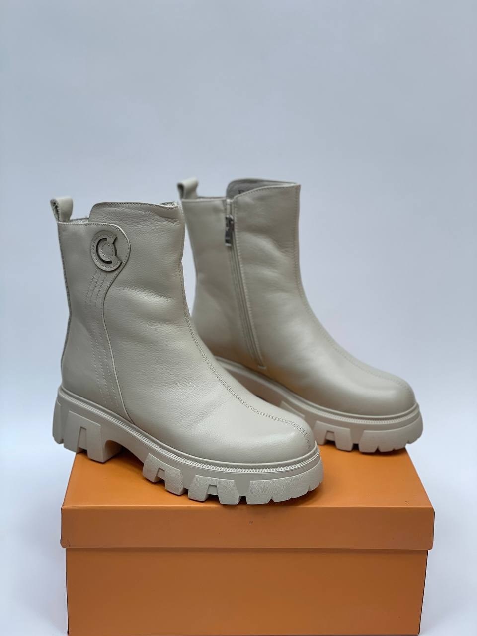 ,ботинки женские,женская ,серые ботинки,женские полусапожки