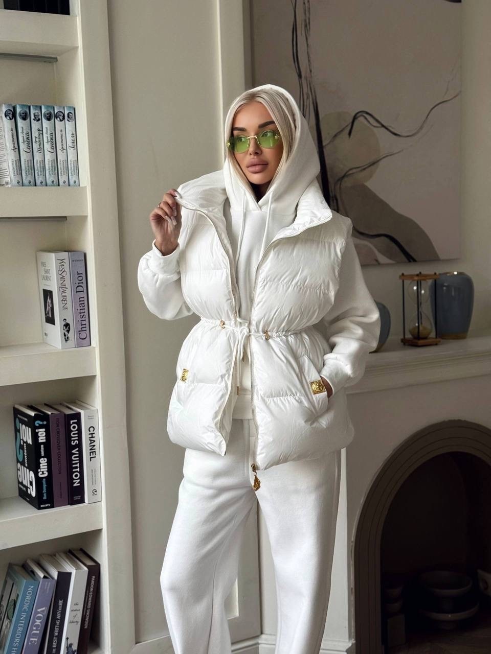 женская жилетка,стильная жилетка,жилетка на синтепоне,женский костюм тройка,жилетка белая