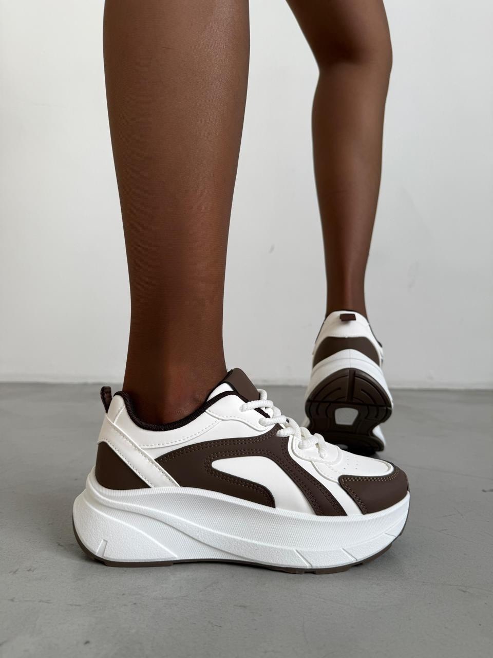 ,кроссовки женскиe,кроссовки для женщин,кроссовки эко,универсальные кроссовки