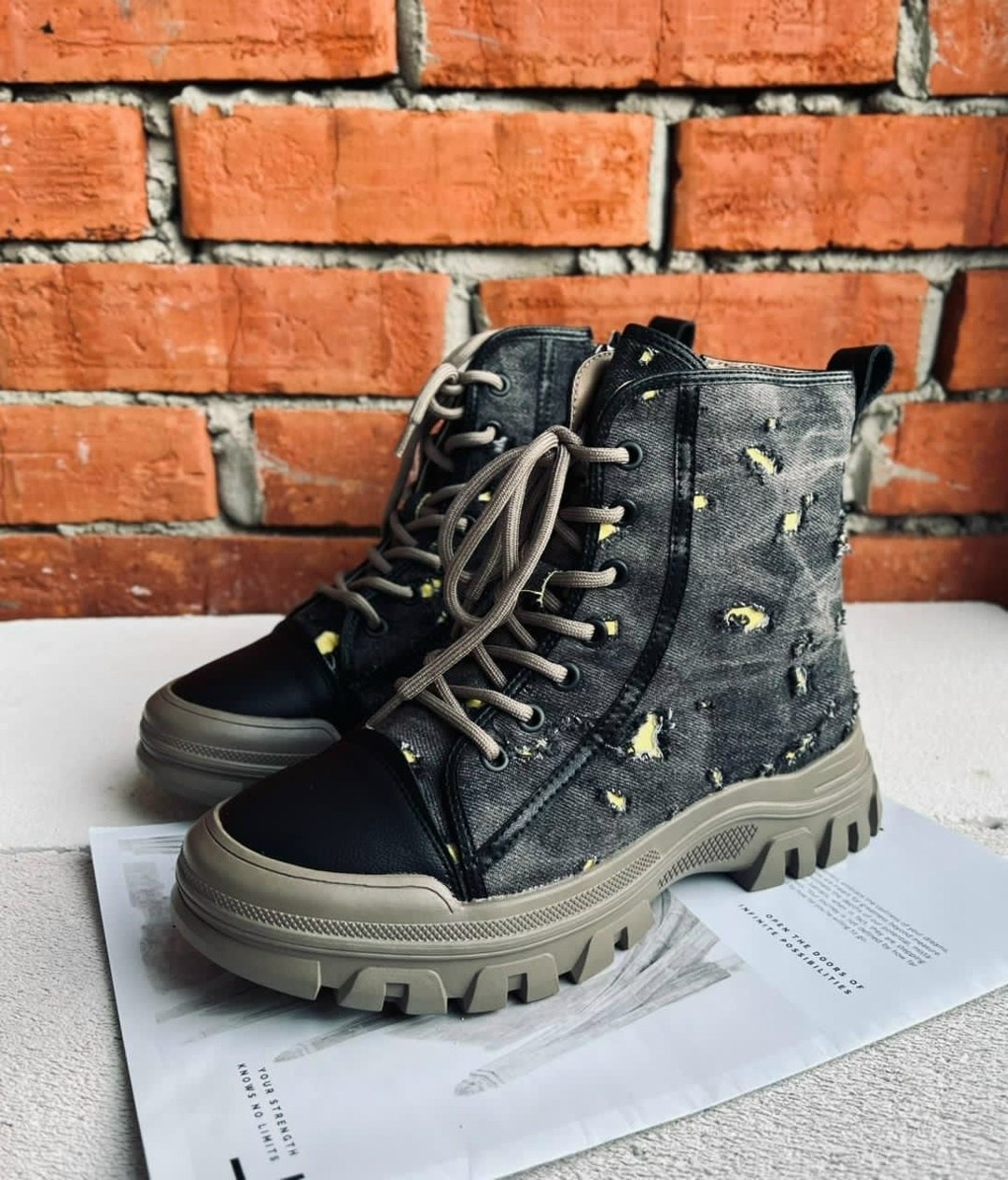 ,женские ботинки,ботинки модные,женская ,модная