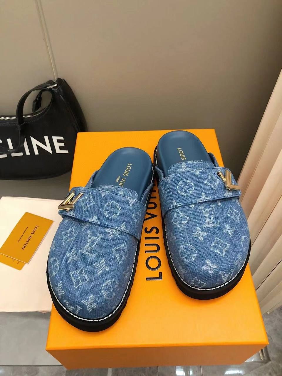 ,мюли louis vuitton,тапочки louis vuitton,модные тапочки,летние тапочки