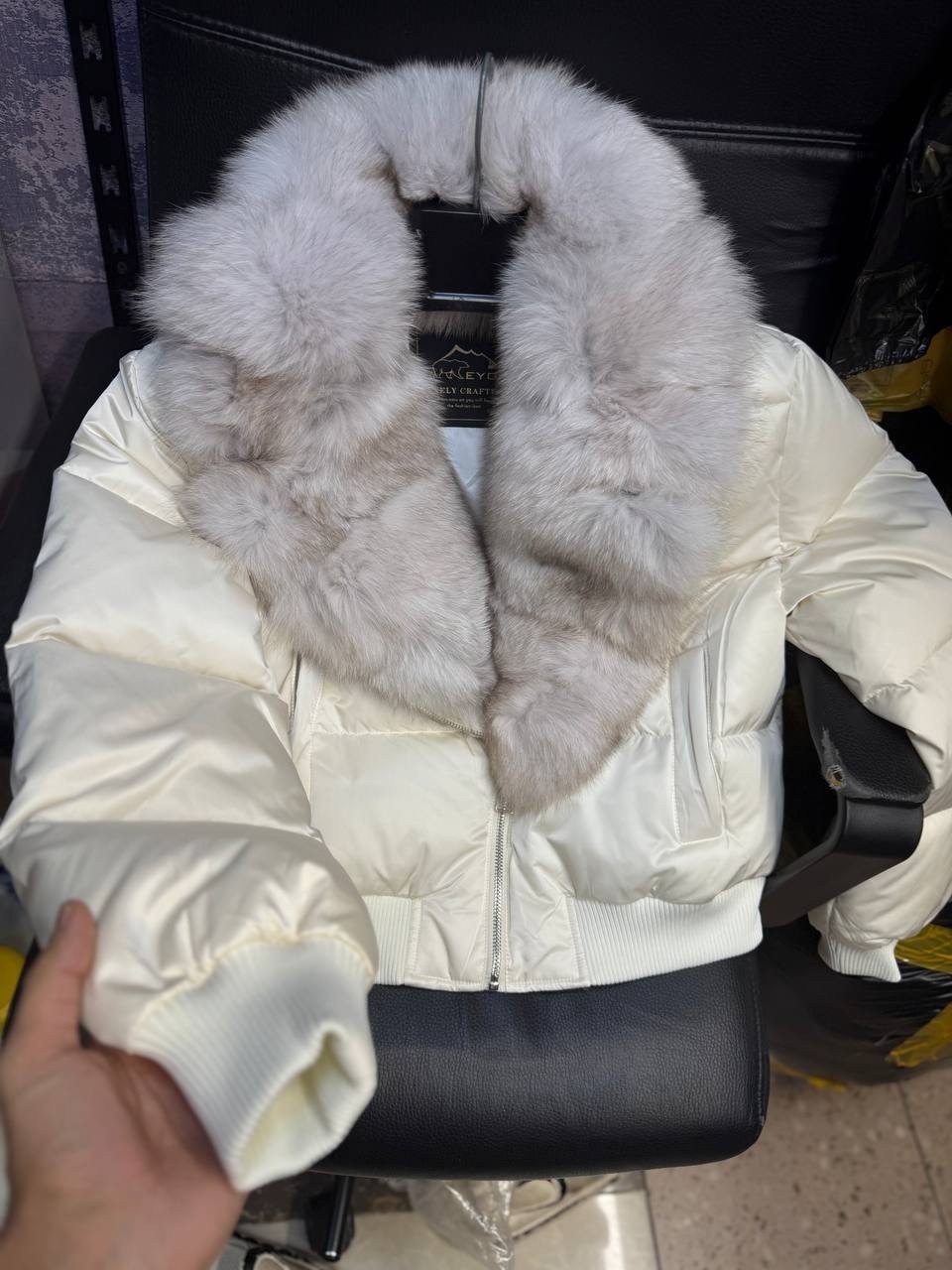 куртка пуховик с натуральным мехом женская,пуховик с натуральным мехом,пуховик женский с натуральным мехом,куртка женская с натуральным мехом,куртка пуховик с натуральным мехом женская арт. 717970