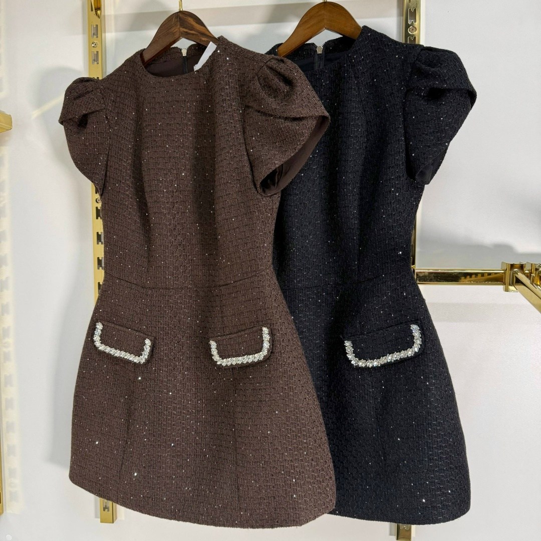 костюм с юбкой,костюм твидовый,черное платье,стильные наряды,платье женская