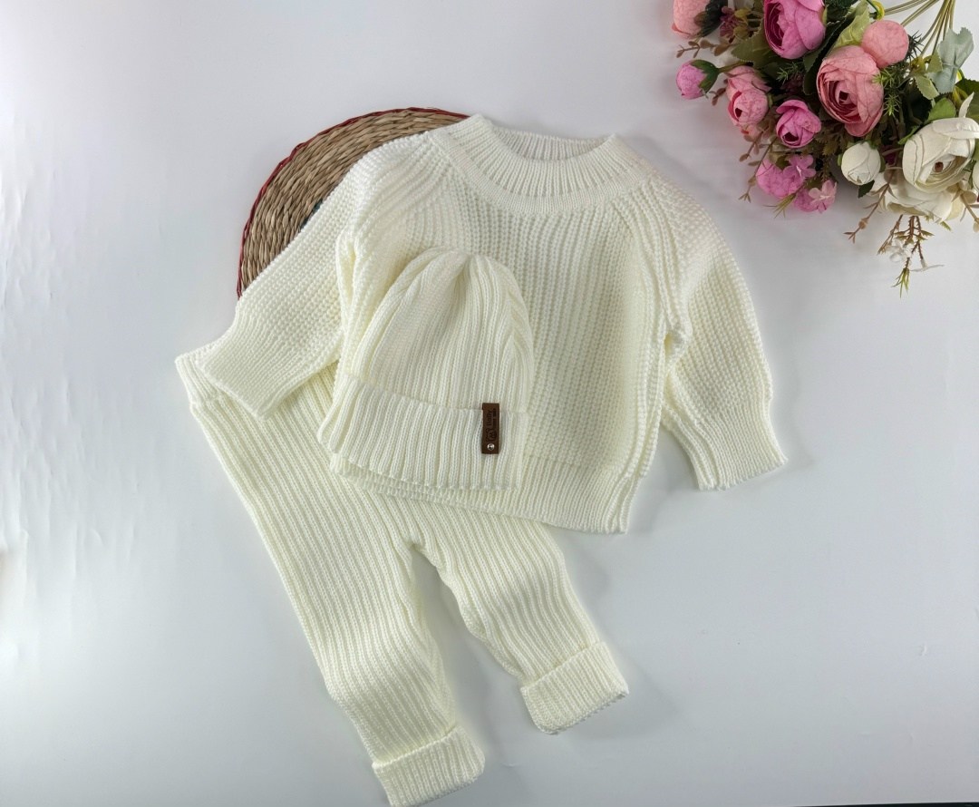 вязаный костюм для малыша,вязаный костюм детский,комплект вязаный,вязаные костюмы для новорожденных,детский костюм