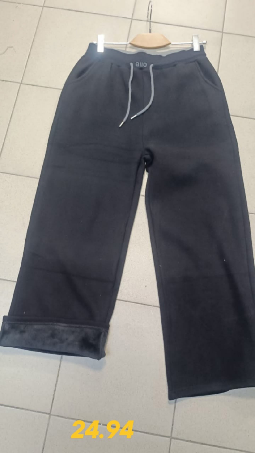 брюки с широкими штанинами,брюки штаны,брюки классические,спортивные брюки,широкие брюки