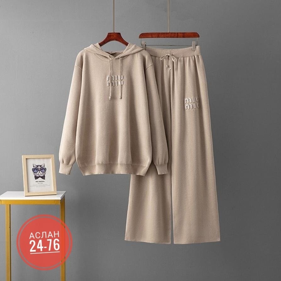 женский трикотажный костюм,трикотажный костюм с капюшоном,комплект одежды женские,костюм повседневный,трикотажные костюмы