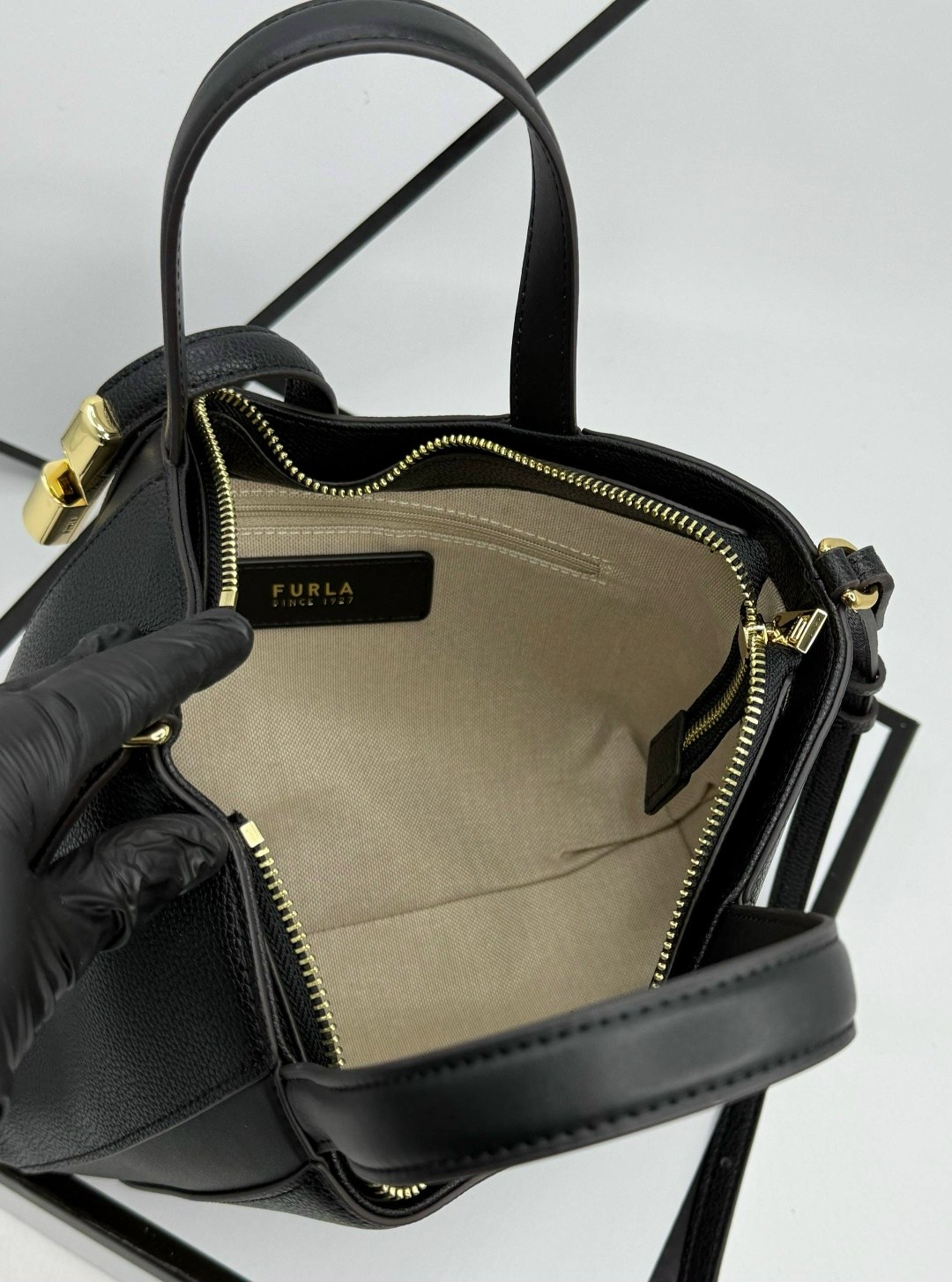 сумка furla,сумка фурла черная тоут,сумка фурла,сумка женская furla,furla черная кожаная сумка тоут