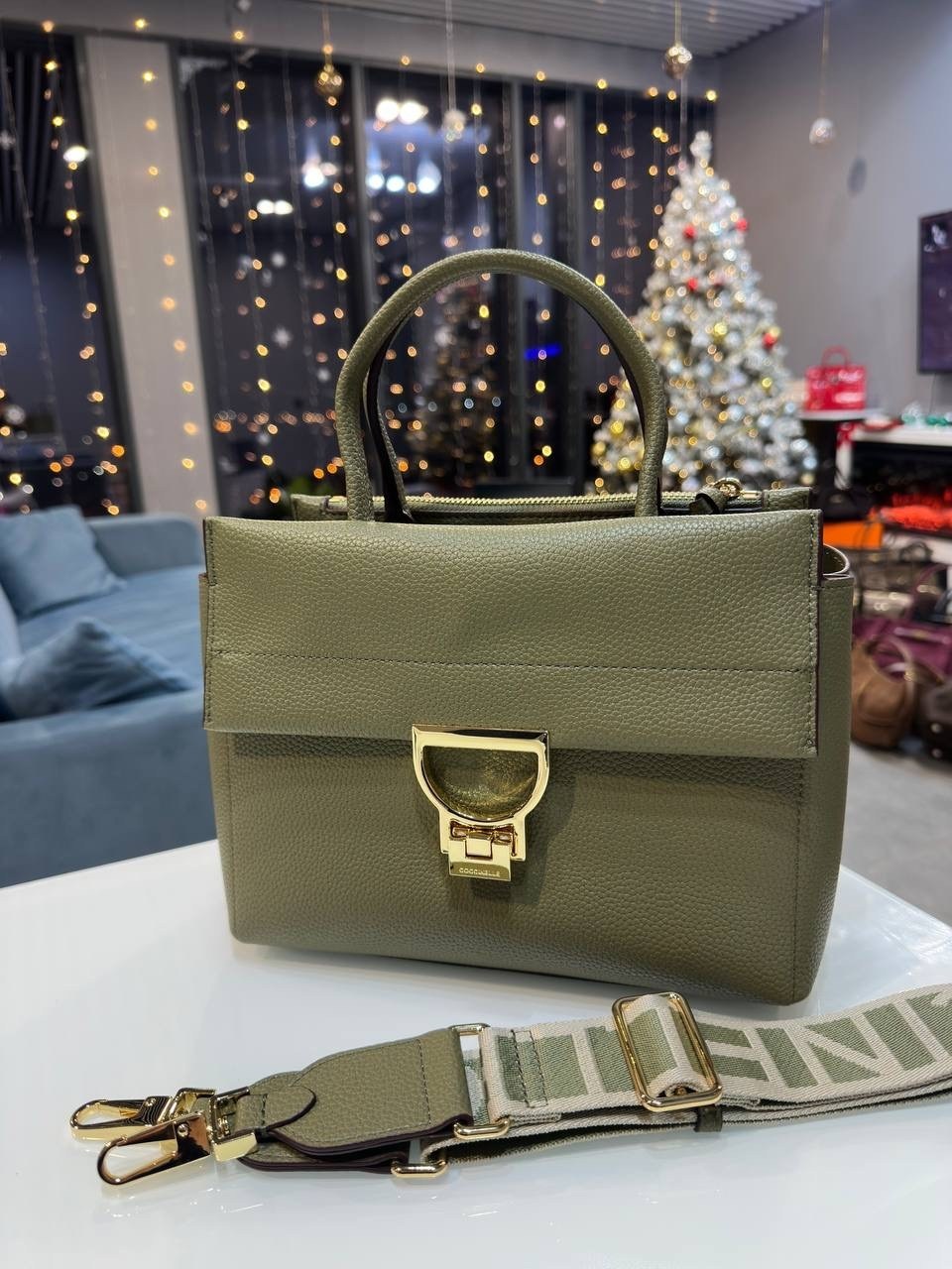 сумка coccinelle,сумка coccinelle arlettis,сумка женская coccinelle,сумка,сумка coccinelle arlettis signature