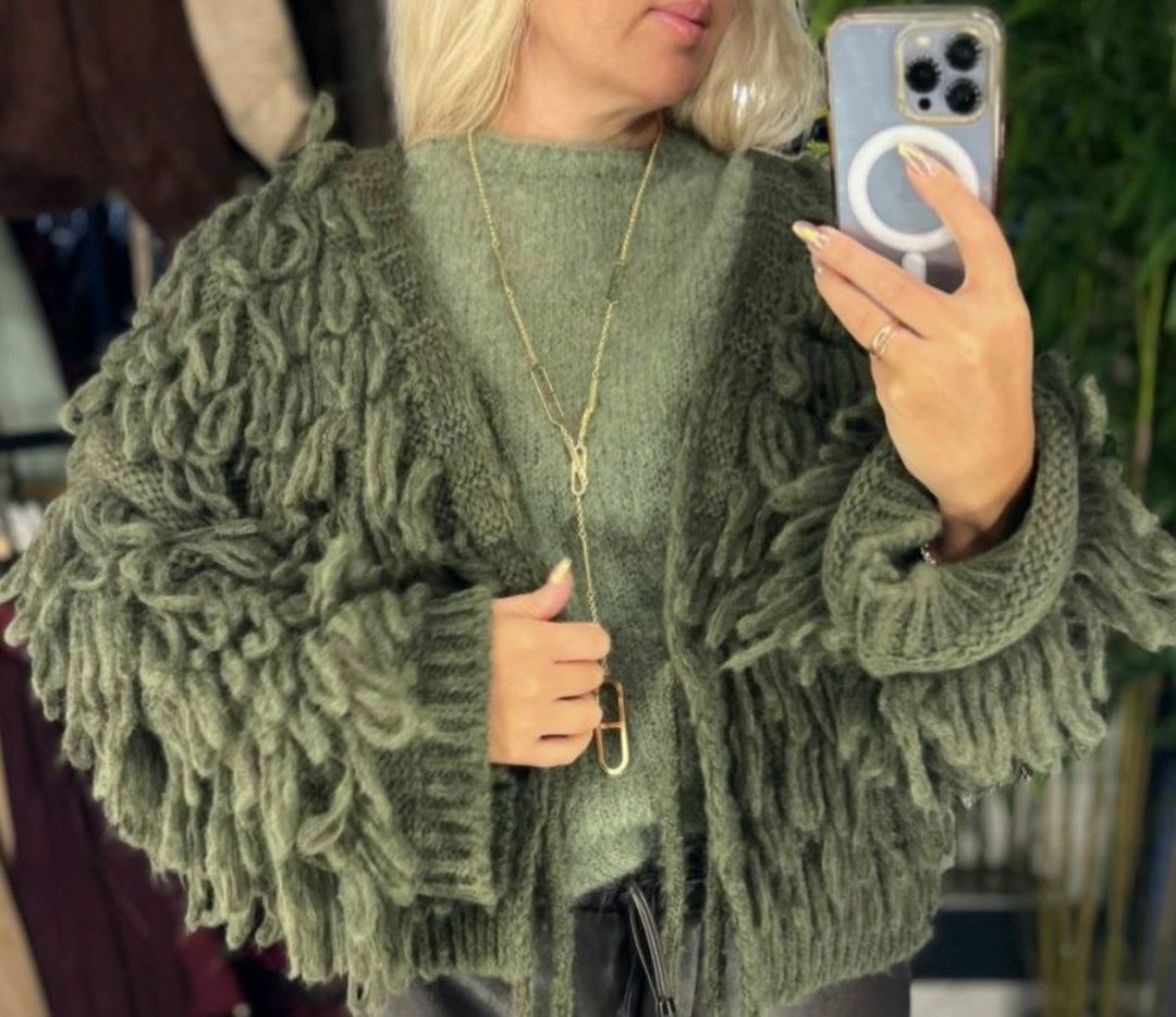 вязаные кардиганы,кардиган,кардиган с бахромой,кардиган с кисточками,вязаный женский кардиган