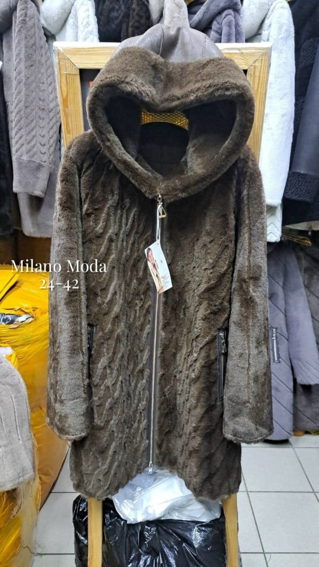 дубленка зимняя двухсторонняя с капюшоном шуба viti,шуба из астрагана,шуба из мутона,пальто с капюшоном,шубка