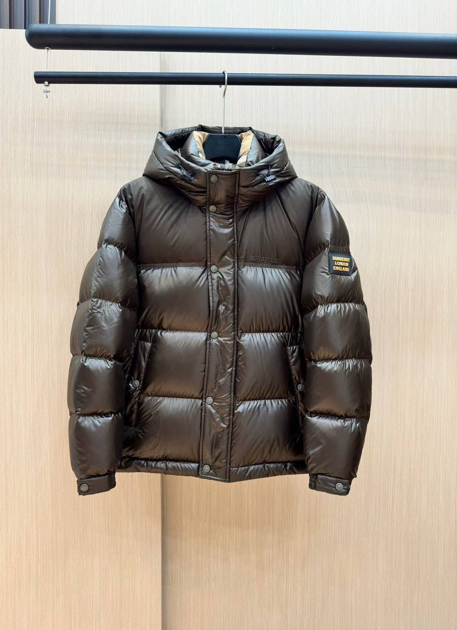 пуховик burberry,пуховик burberry мужской,пуховик burberry 8018731 черный мужской,пуховик чёрного цвета от burberry,пуховик burberry короткий с капюшоном