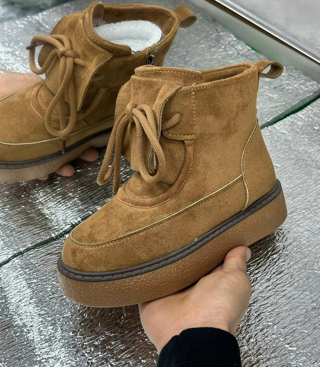 женские зимние ботинки,,зимняя женская , женская,женские зимние угги с шнурками