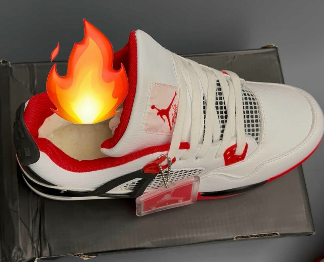 кроссовки nike air jordan 4 retro,кроссовка мужской,кроссовки для мужчин,кроссовки nike air jordan 4,air jordan 4