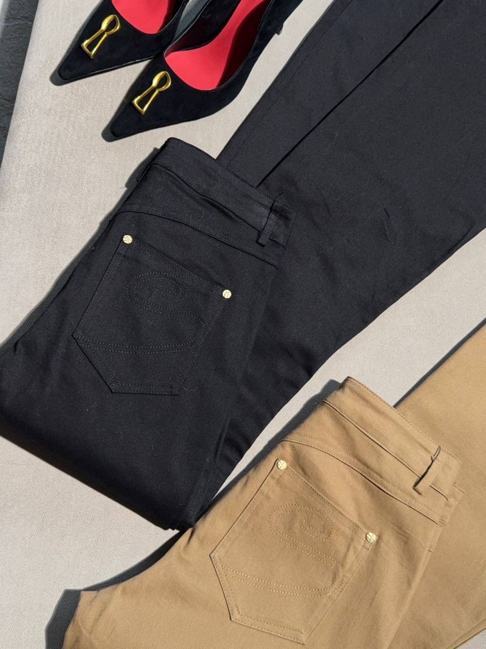 брюки клеш,брюки-клеш женские,элегантные брюки,черные брюки клеш,расклешенные брюки