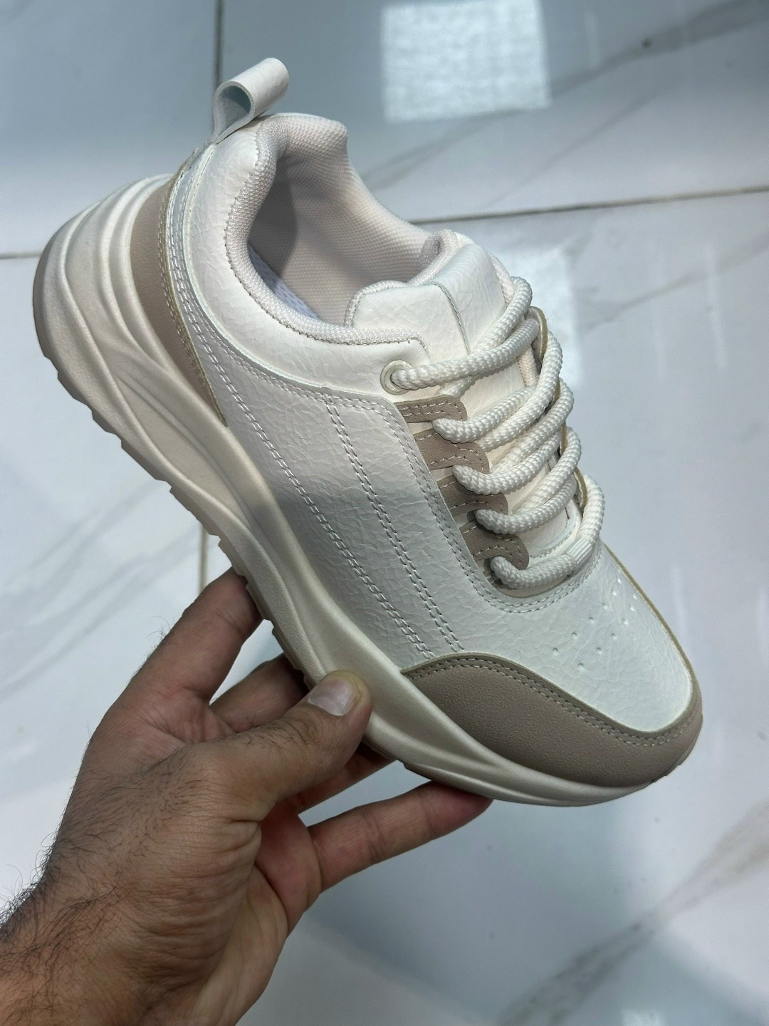 кроссовки женскиe,,кроссовки для женщин,кроссовка,белые кроссовки женские