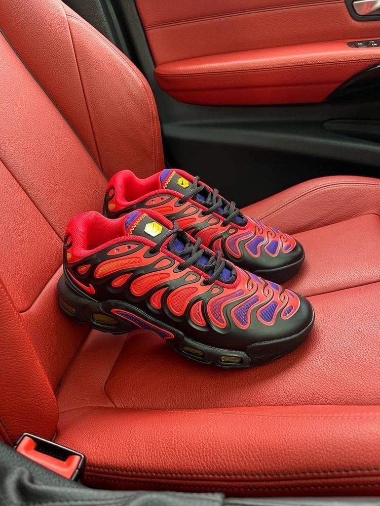 кроссовки nike air max plus,nike air max plus tn,кроссовки nike air max plus tn,nike air max plus drift,nike air max plus
