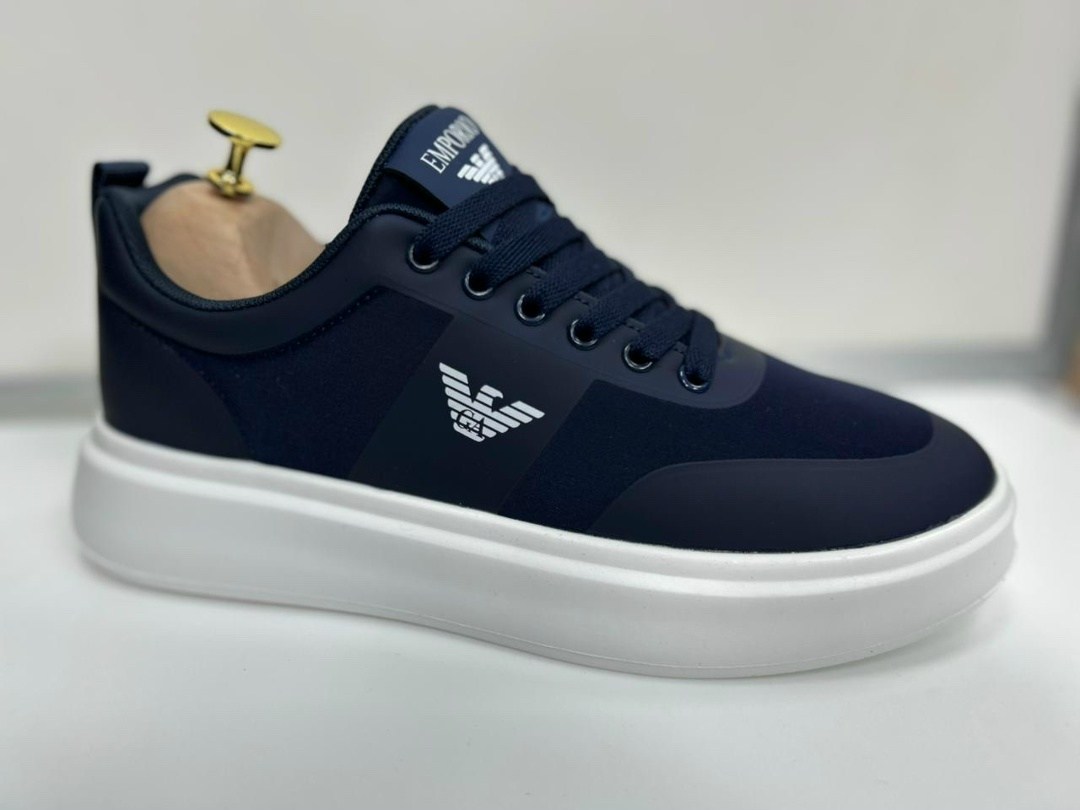 кроссовки черные emporio armani,,кроссовки мужские armani,emporio armani кроссовки,кроссовки armani exchange