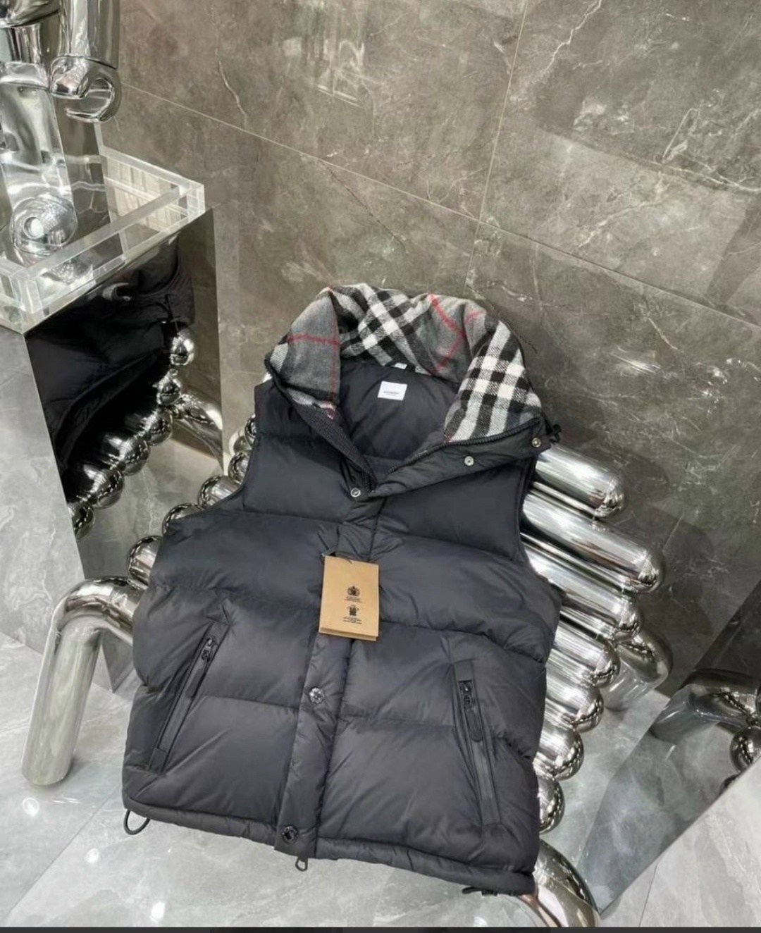 пуховик burberry,пуховик moncler мужской,мужской пуховик burberry,пуховик-трансформер burberry,мужские пуховики
