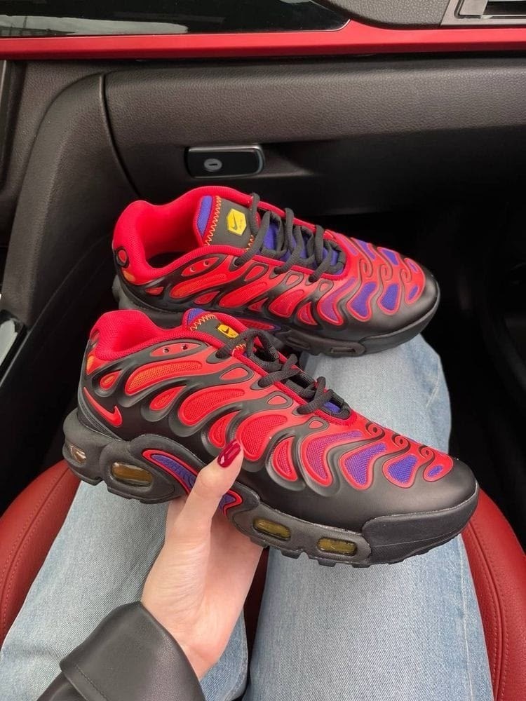 кроссовки nike air max plus,nike air max plus tn,кроссовки nike air max plus tn,nike air max plus drift,nike air max plus