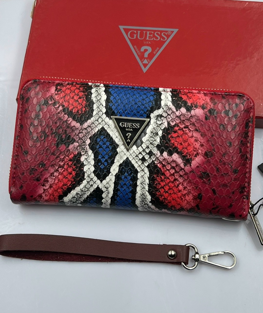 guess кошелек,кошелек guess женский,guess guess,кошелек guess кошелек,красный женский кошелек guess