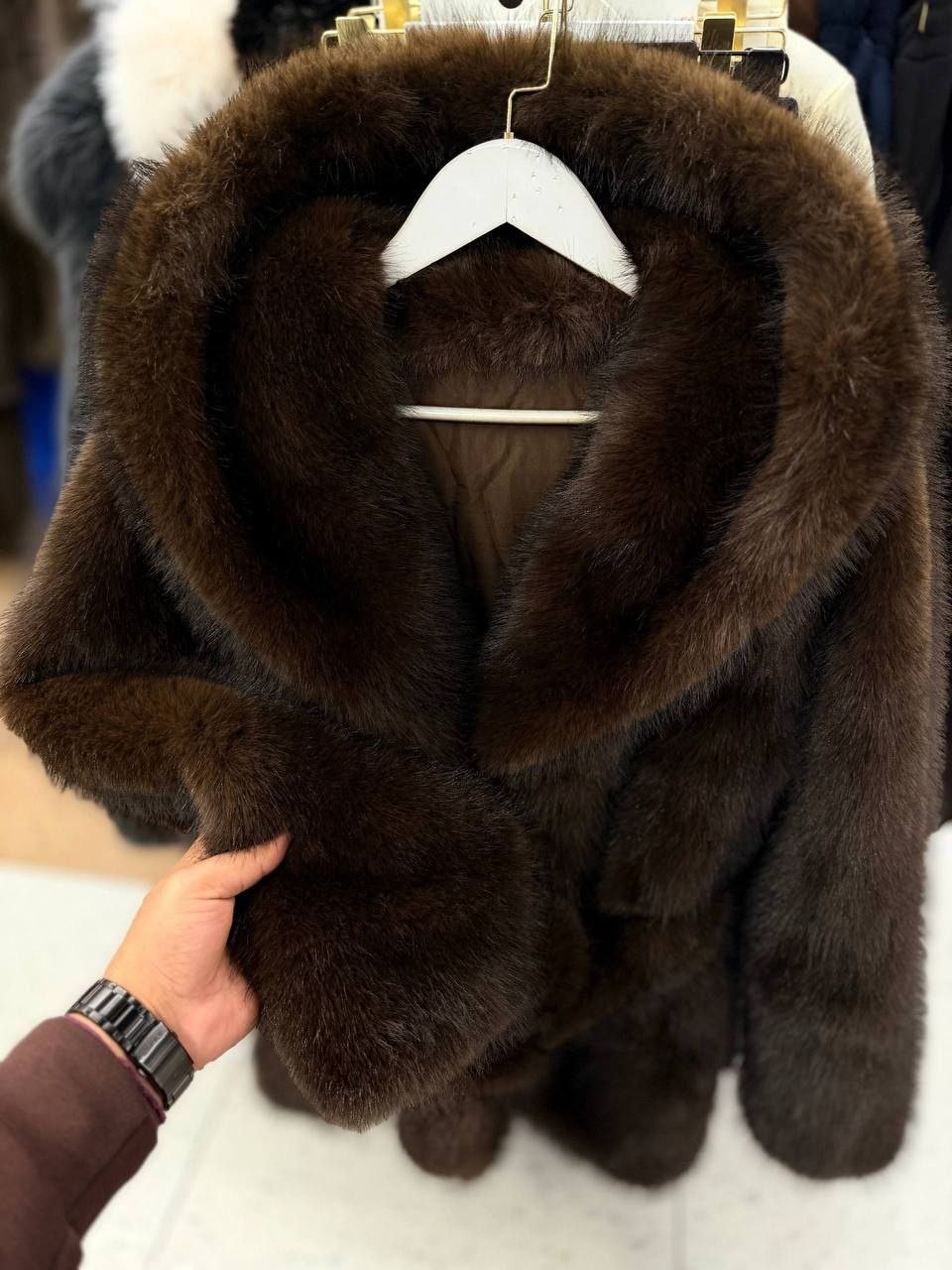 белая норковая шуба,норковая шуба белая с капюшоном,белые шубы,короткая куртка из лисьего меха с капюшоном для женщин,белая шуба из норки