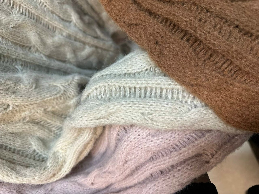 вязаный свитер,вязанный свитер,женский свитер,вязаный пуловер,свитер