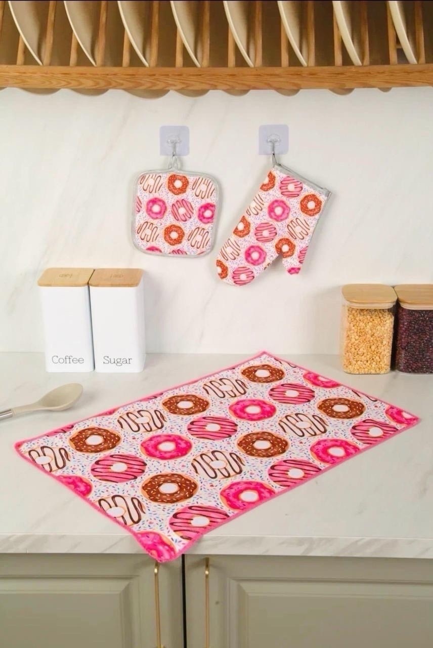 набор кухонные полотенец,кухонный набор прихватки,набор кухонный полотенце прихватки,набор прихваток для кухни,набор текстиля для кухни