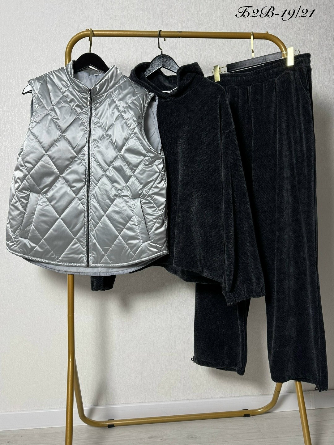 костюм спортивный велюровый,велюровый костюм,велюровый костюм тройка,велюровый спортивный костюм тройка,костюм женский