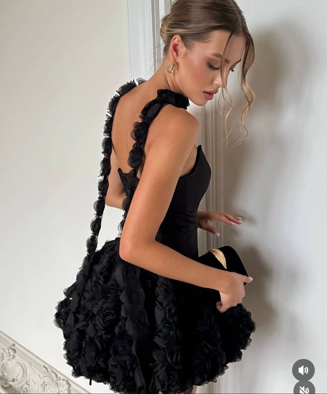 короткое черное платье serge с объемными цветами,мини вечернее платье,короткое чёрное платье,коктейльное платье,короткие вечерние платья