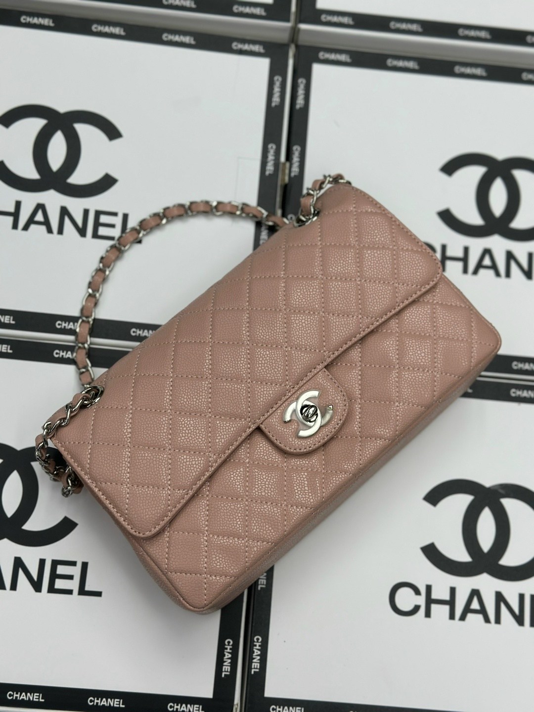 сумка chanel,женская сумка chanel,сумка шанель,chanel classic flap bag,сумка шанель оригинал