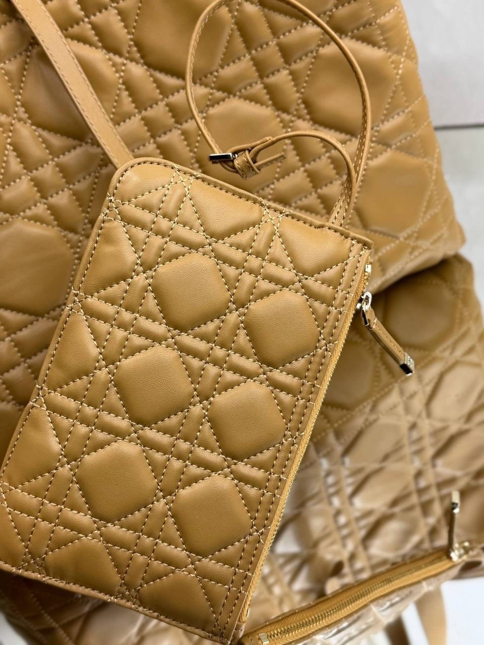 сумка женская christian dior,dior сумка,сумки диор,сумка диор белая,сумка женская dio стеганая с ручкой dior