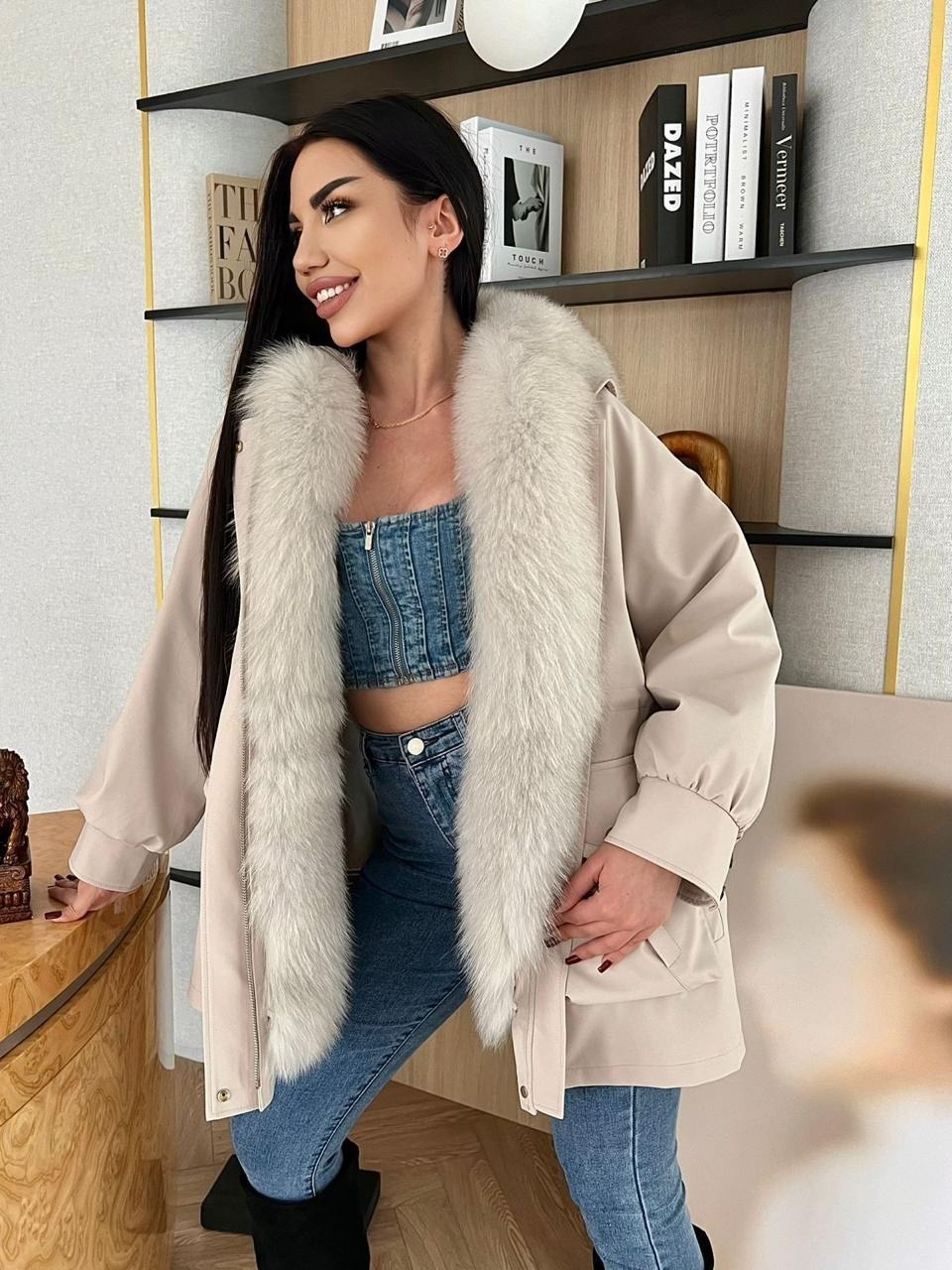 куртка с мехом,куртка женская,стильная куртка,зимняя одежда,парка с мехом