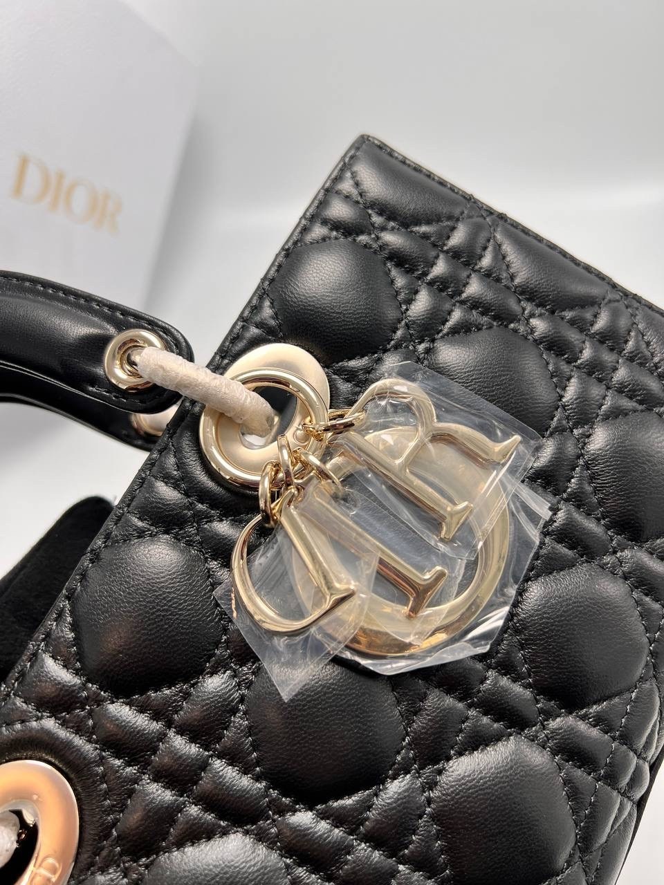 dior сумка,сумка lady dior,сумка кристиан диор леди,диор сумка,сумка диор женская