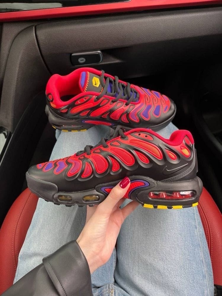 кроссовки nike air max plus,nike air max plus tn,кроссовки nike air max plus tn,nike air max plus drift,nike air max plus