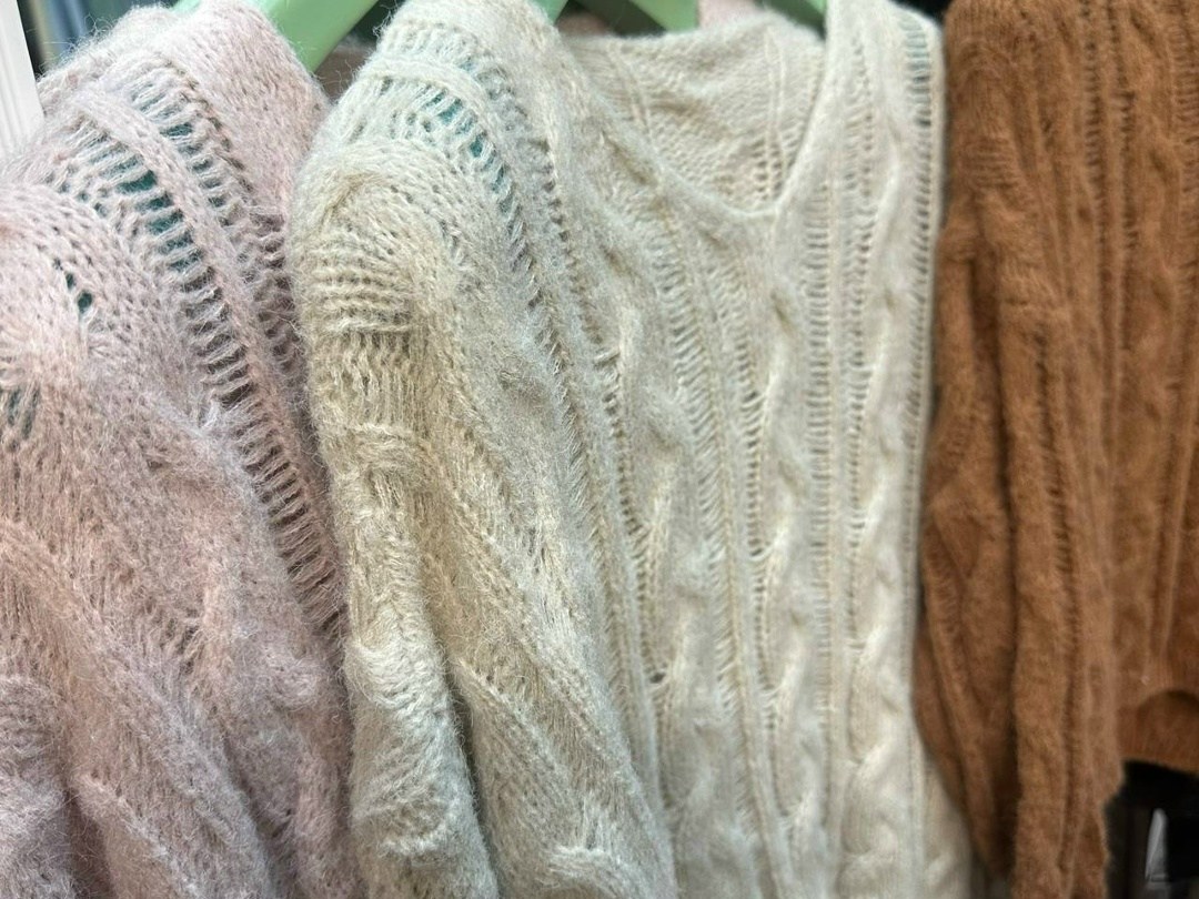 вязаный свитер,вязанный свитер,женский свитер,вязаный пуловер,свитер
