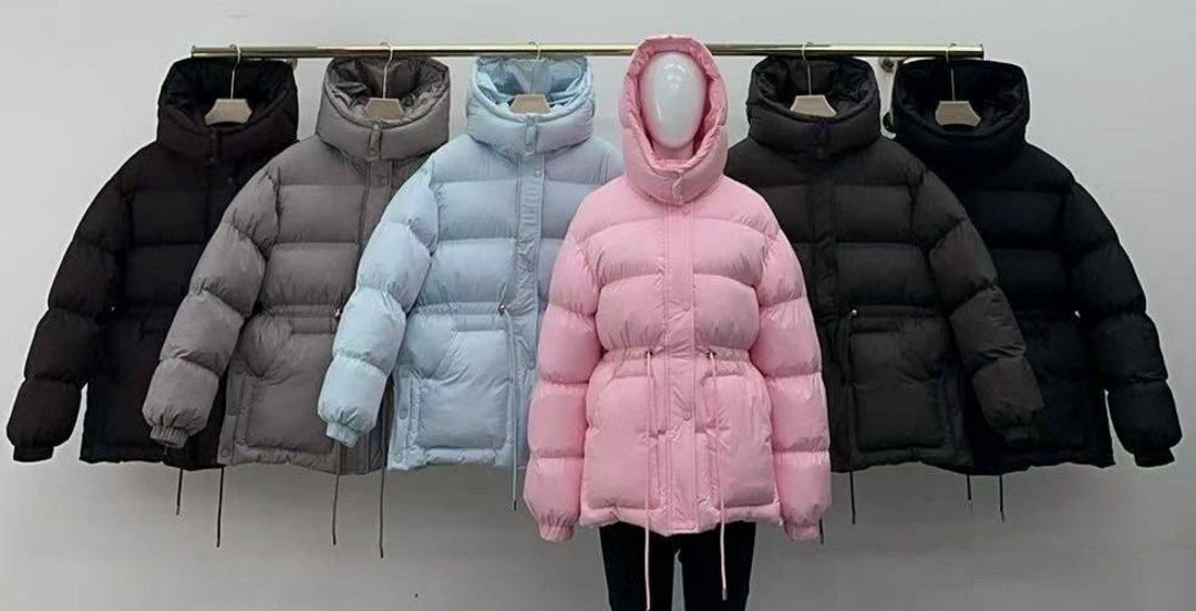 зимние куртки,зимняя женская куртка,женские пуховики,женская куртка-пуховик с капюшоном,куртка пуховик женская