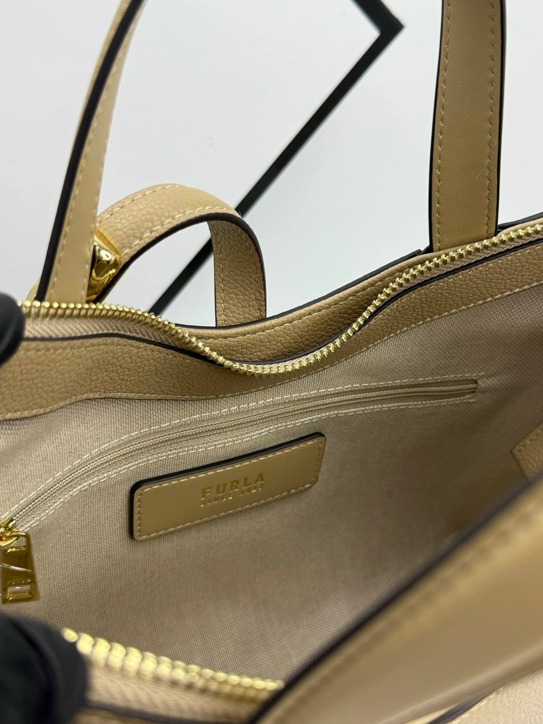 сумка furla,женская сумка furla,сумка тоут furla,сумка фурла,furla vittoria сумка