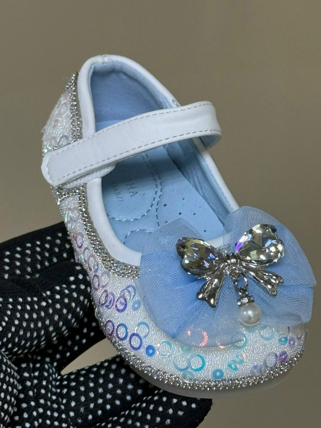 туфли принцессы,,детские туфли,туфли для девочек,детские туфли со стразами