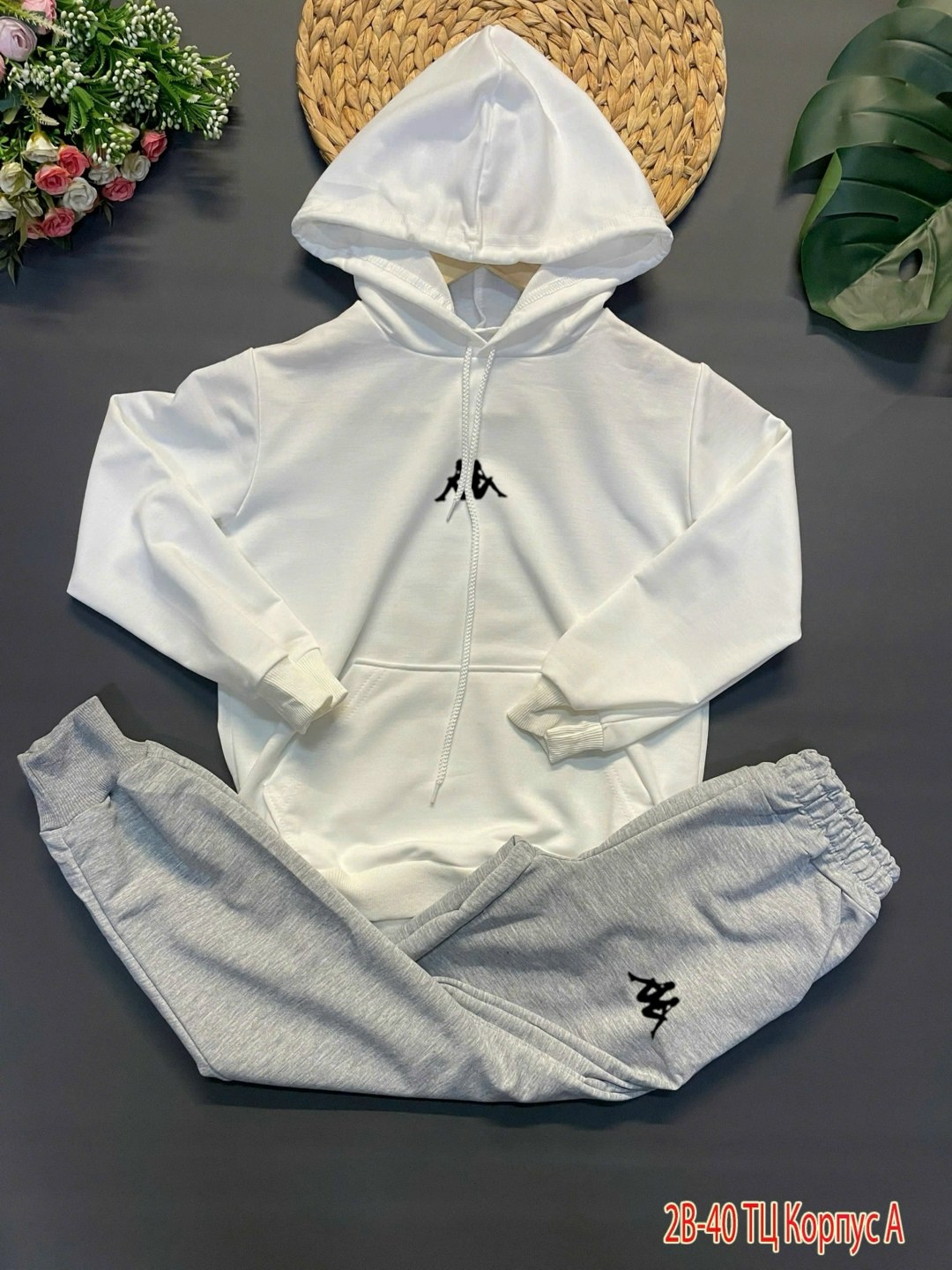спортивный костюм,костюм женский,костюм белый,спортивные костюмы женские,спортивные костюмы на флисе